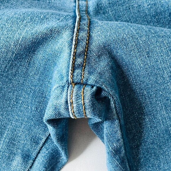 Chelsea & Violet Women's Wide Leg Crop Jeans Size 31 High Rise Button Fly - Picture 9 of 14